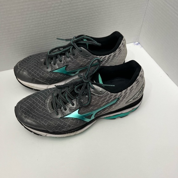 Mizuno Wave Rider 19 Womens Size 9 W Silver And Teal Running Shoes Lace Ups - Picture 2 of 6